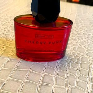 “ Cherry Punk” unisex perfume